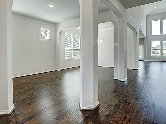 3rd image of 3418 Pebble Creek Dr