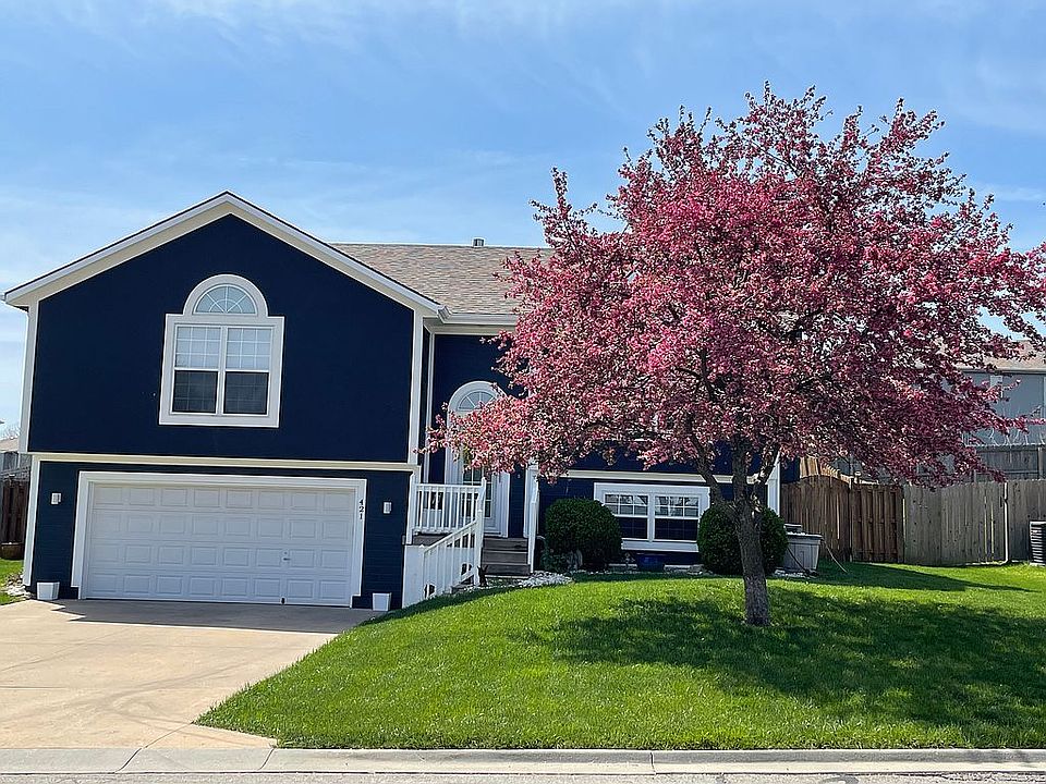 Crabapples blooms in May!