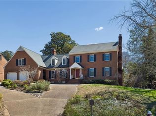 10 W Governor Dr, Newport News, VA