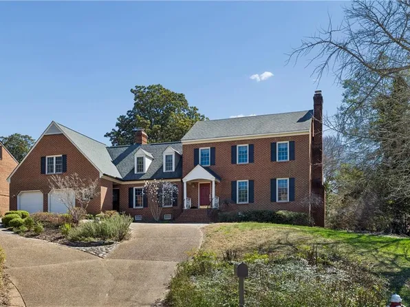 10 W Governor Dr, Newport News, VA 23602