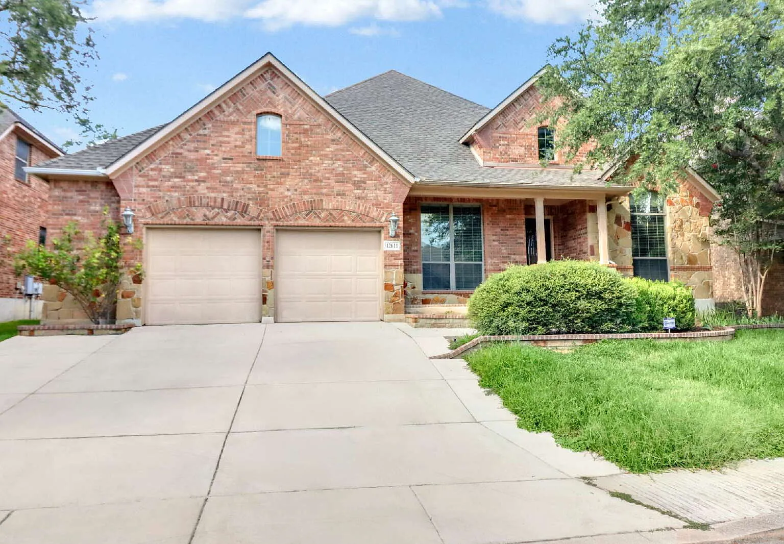 4 bed, 3.0 bath, 3448 sqft, $2,785 — Photo 1