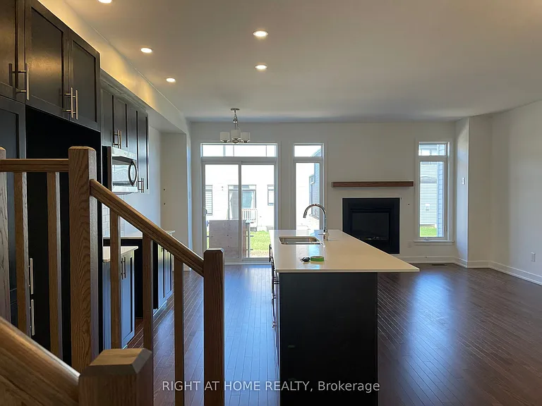640 Rathburn Ln — Photo 9