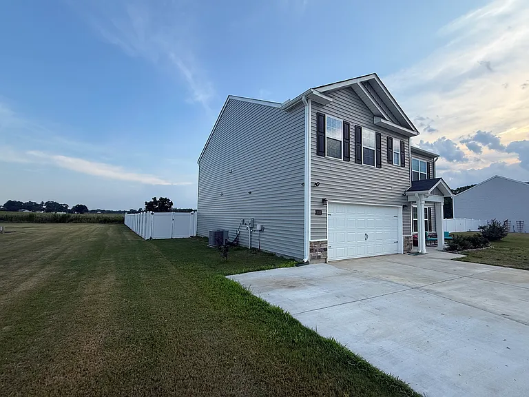 4083 Debbie Dr — Photo 3