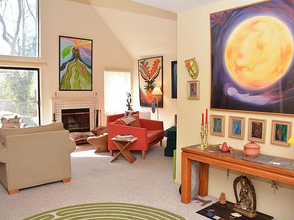 5th image of 638 Zinnia Ct