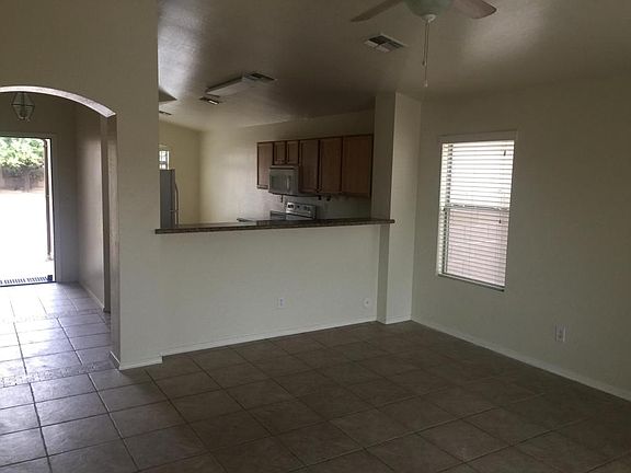 3rd image of 2231 W Roosevelt Ave