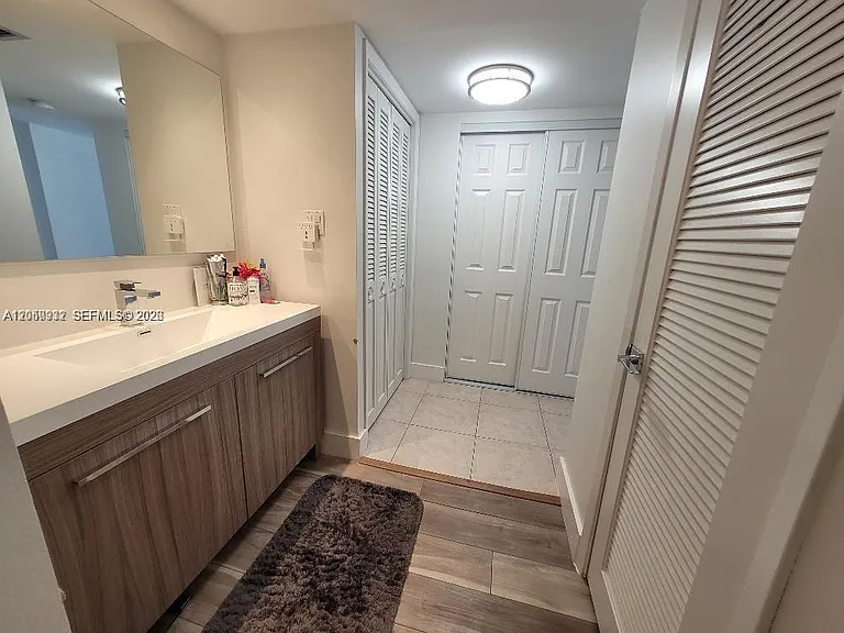 18081 Biscayne Blvd #602 — Photo 14
