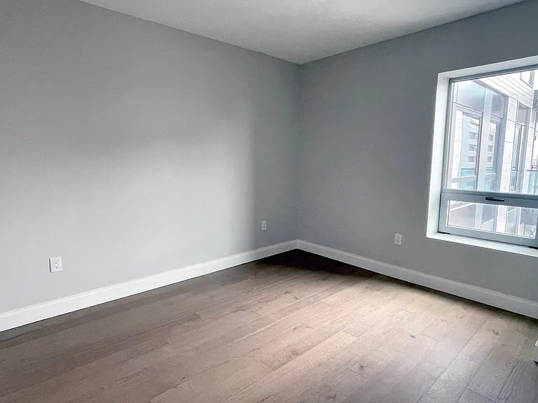 100 Shawmut Ave #811 — Photo 42