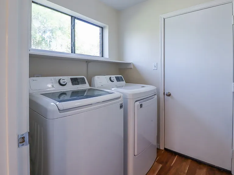 404 Jennifer Cir — Photo 23