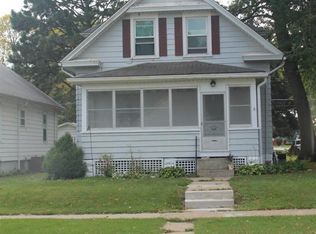 327 Harrison Ave, Burlington, IA 52601