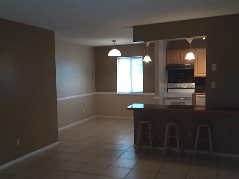 166 Springwood A Cir — Photo 2