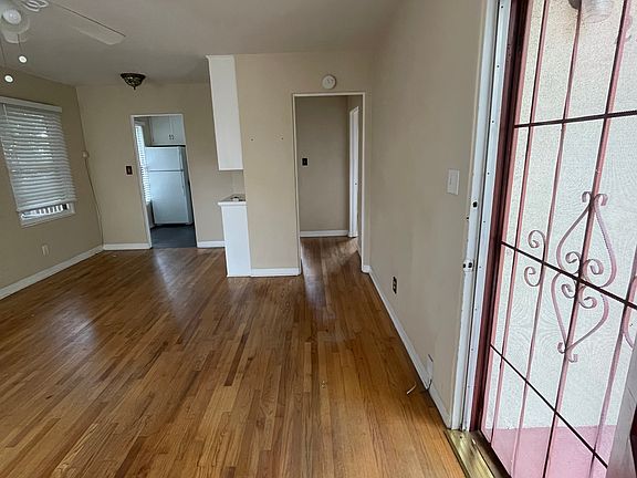 3rd image of 2135 Monroe Ave