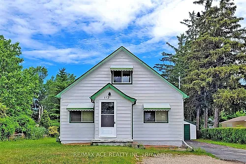 112 Bridge St W Photo 1
