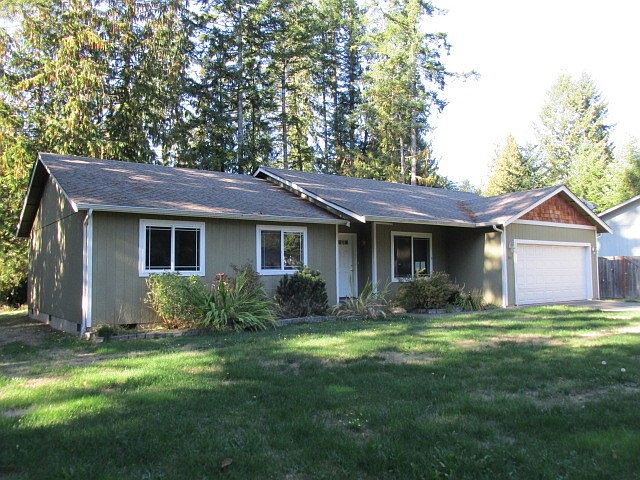 1st image of 721 E Lakeshore Dr W
