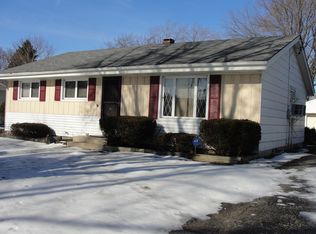 6818 W Clovernook St, Milwaukee, WI 53223