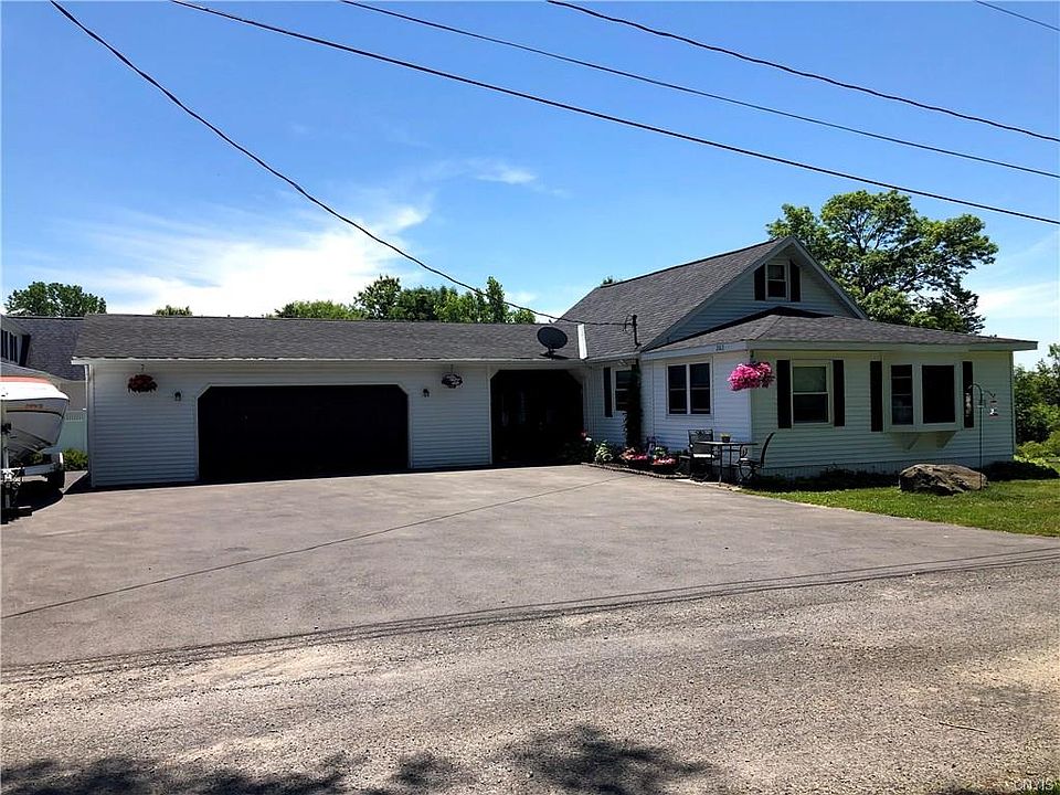 1st image of 202 Hillside Ave