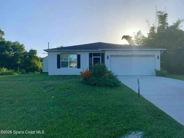 450 Hazel St, Sebastian, FL 32958