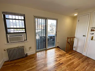 Rented by Harris Philip NYC