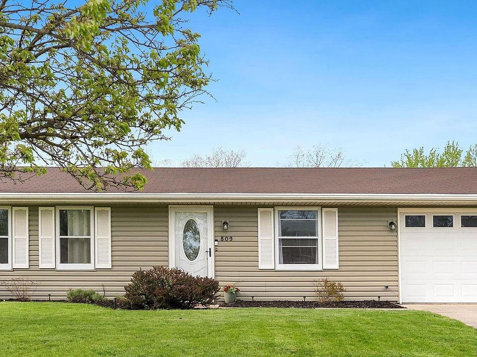 1st image of 809 Aurora Knoll Ln