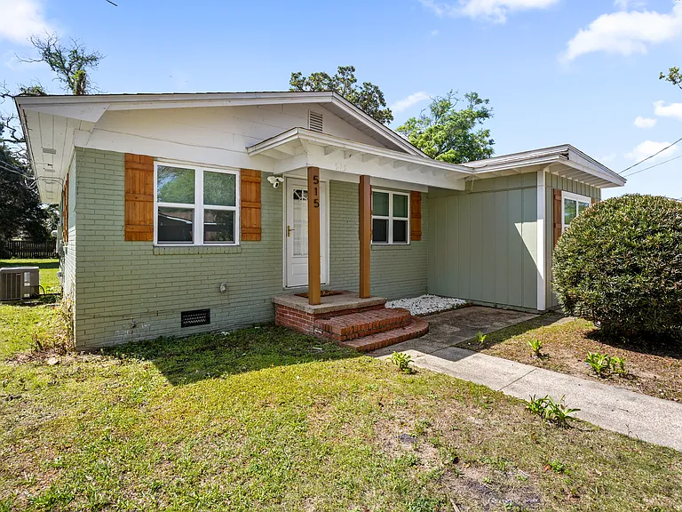 515 E Scott St — Photo 39