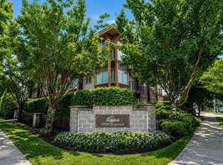 5000 Imperial St #301, Burnaby, BC V5J1C8