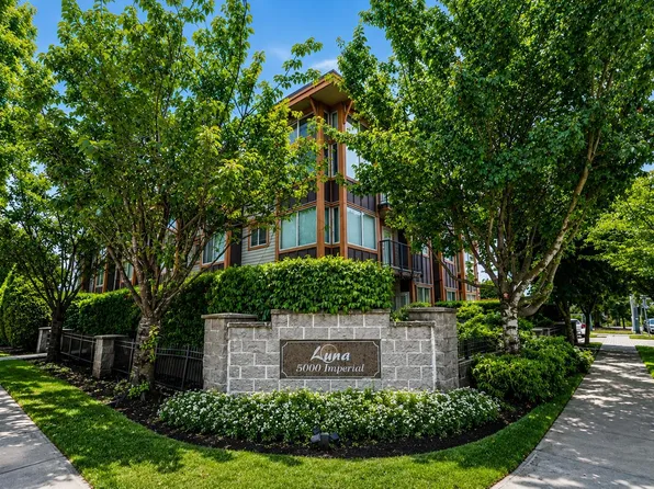 5000 Imperial St #301, Burnaby, BC V5J 1C8