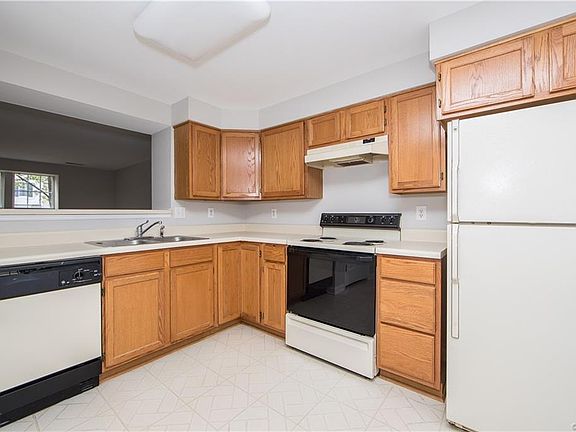 5th image of 3037 Montfort Loop