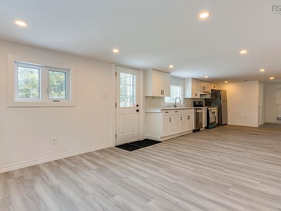 5th image of 167 Grant Lake Rd