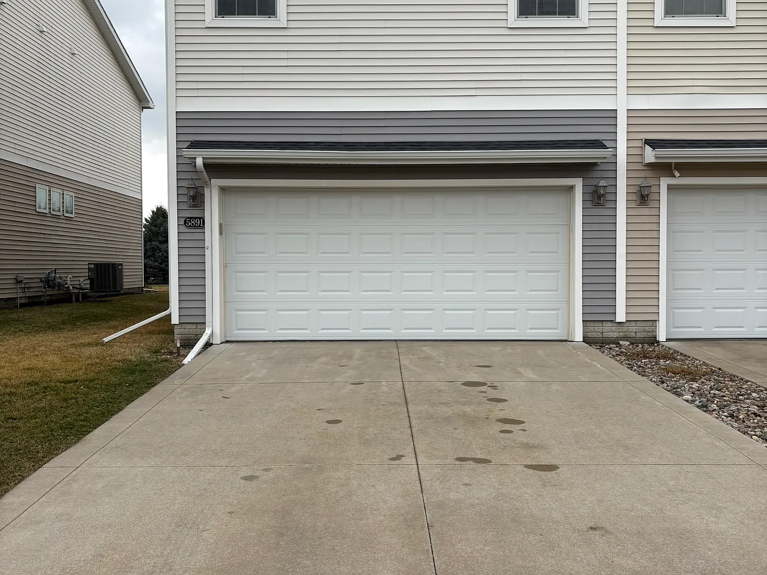 3 bed, 2.5 bath, 1520 sqft, $1,825 — Photo 1