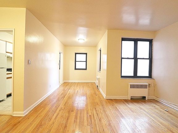 3rd image of 6225 Broadway APT 3B