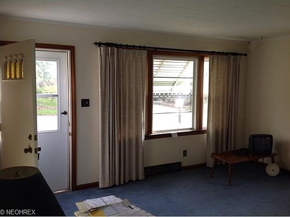 2nd image of 259 E Park Ave