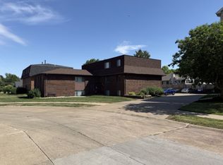 3405 Holiday Ct, Bettendorf, IA 52722