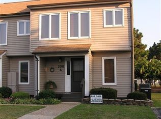 200 A Persimmon Dr, Pinebluff, NC 28373