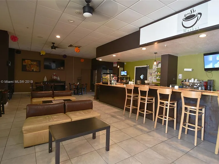 400 Kings Point Dr #12 — Photo 10