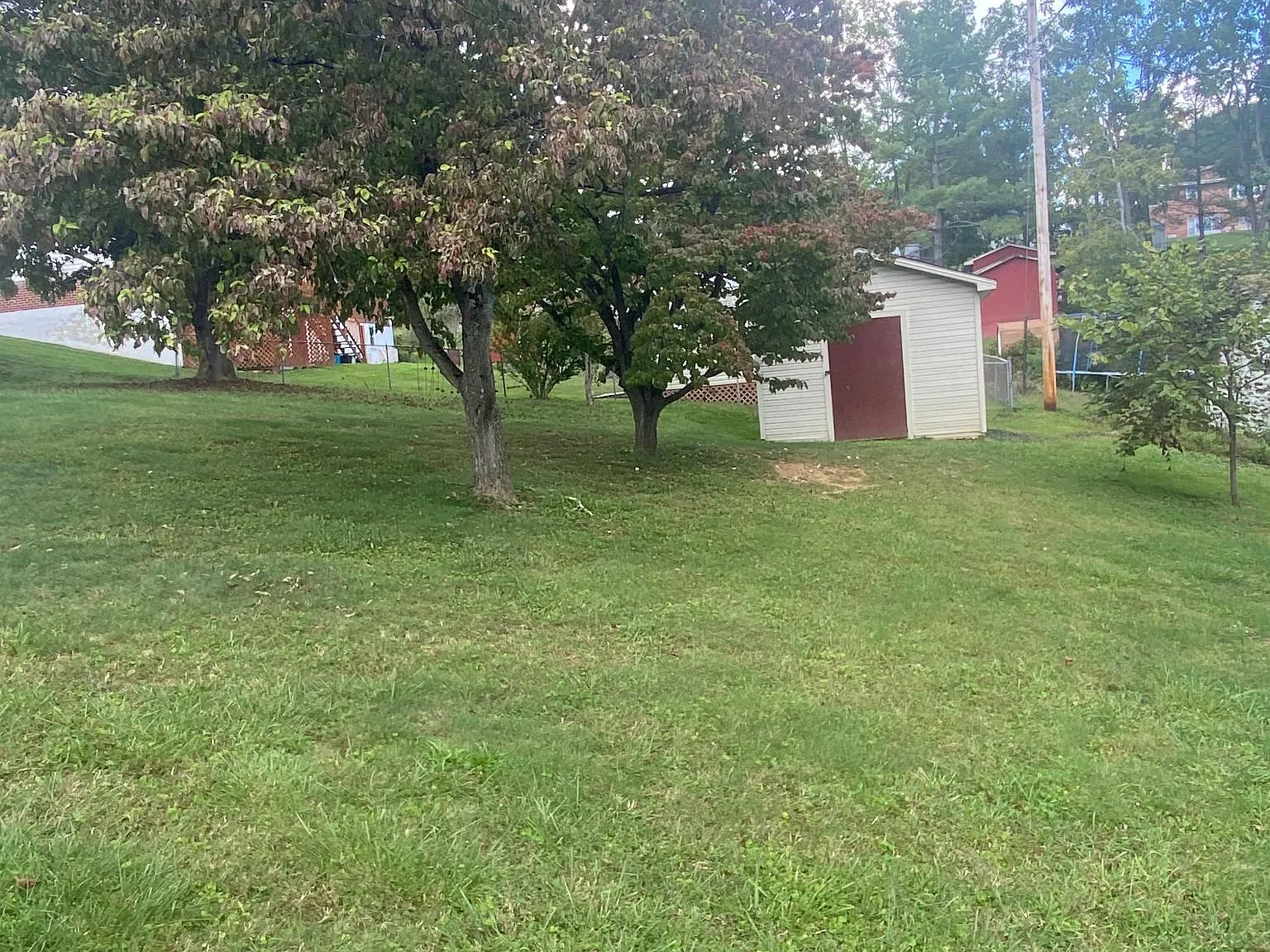 4 bed, 2092 sqft, $1,500 — Photo 2