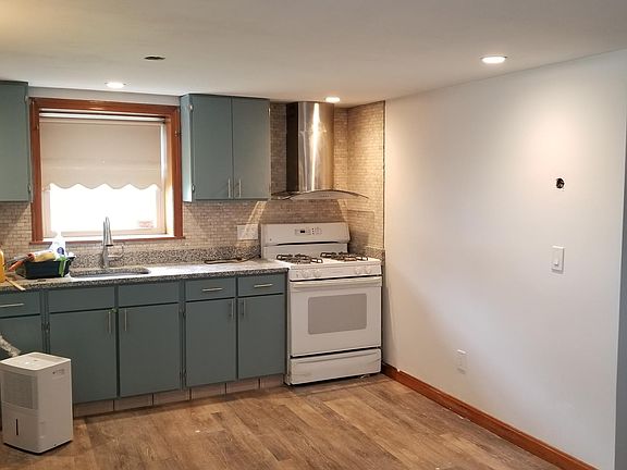 Kitchen, Eat-In Living/Dining Room