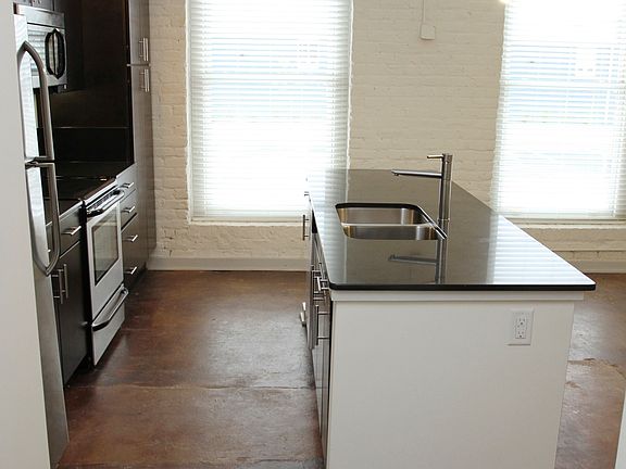 2nd image of 601 Stockton St APT 103