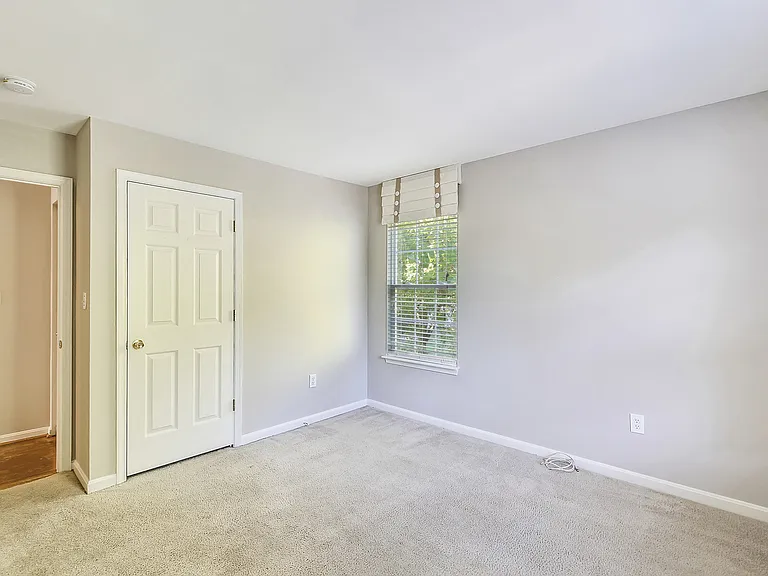 102 W Deer Park Rd — Photo 40