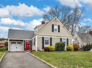 17 Cherokee Rd, Cranford, NJ 07016