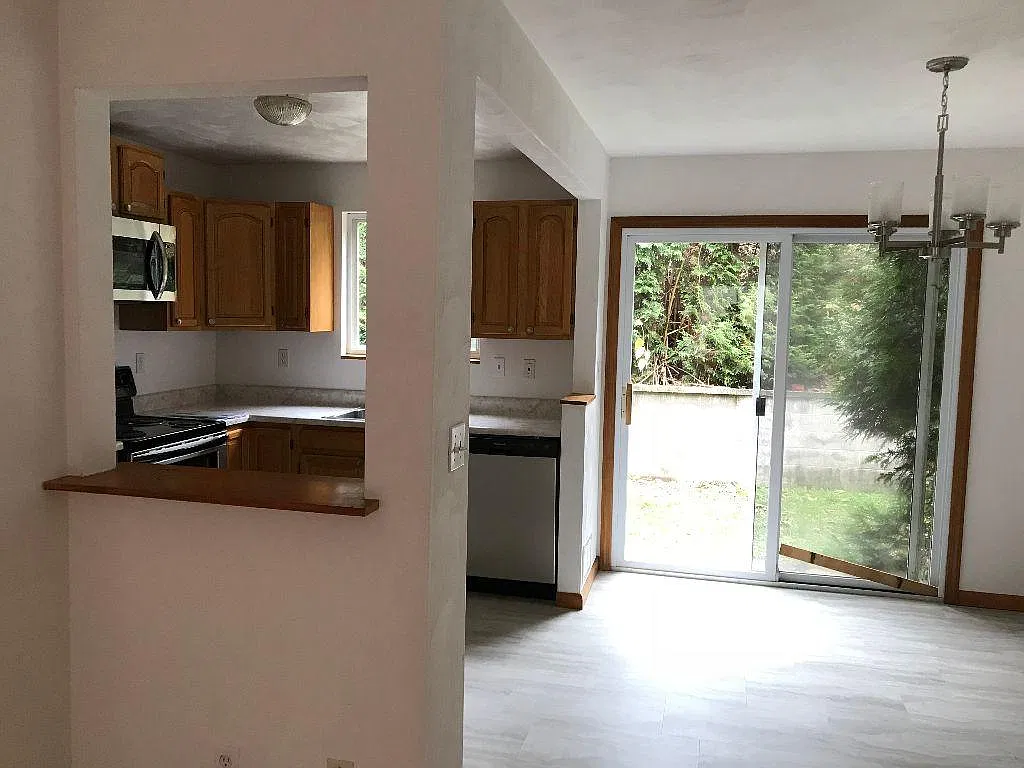 2 bed, 1.5 bath, 1500 sqft, $1,315 — Photo 3