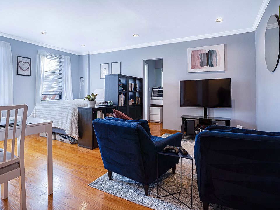 1st image of 215-11 48th Ave #2B
