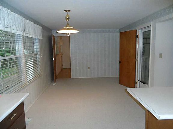 5th image of 103 Orth Dr