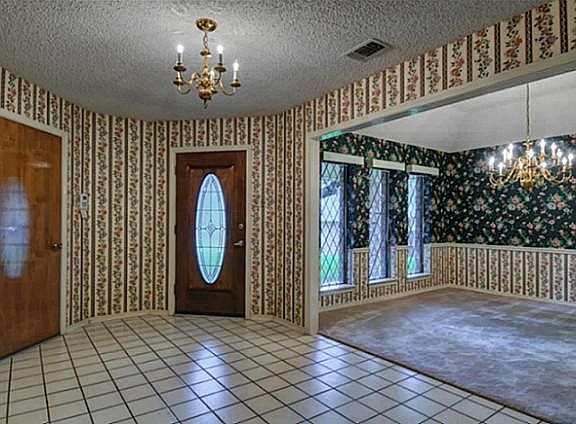 5th image of 1724 Beaver Creek Pl