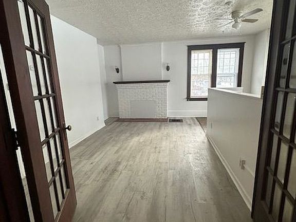 4th image of 302 N Adams St #2008