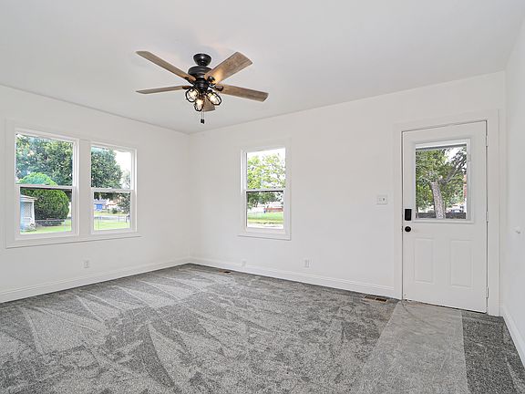 3rd image of 339 W 12th St