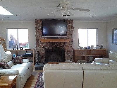 2nd image of 4023 Flower St