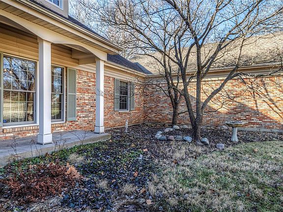 4th image of 18932 Dalton View Ct