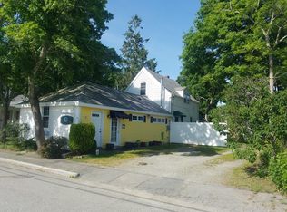 6 Baptist St, Mattapoisett, MA 02739