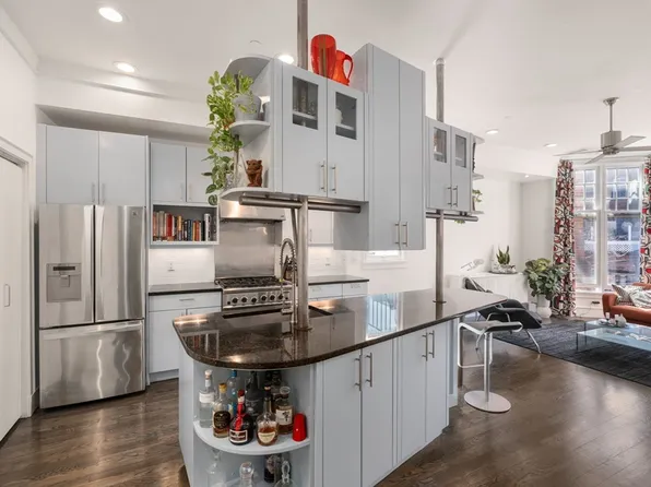 112 W Concord St #2, Boston, MA 02118