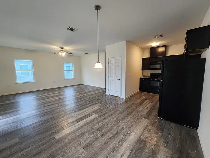 6319 Red Oak Dr — Photo 5