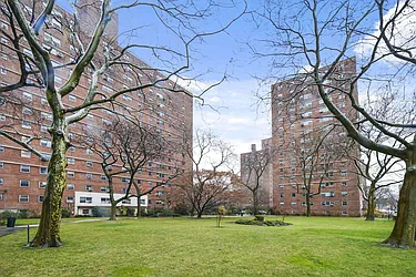 Sold by Avenue Sotheby's International Realty